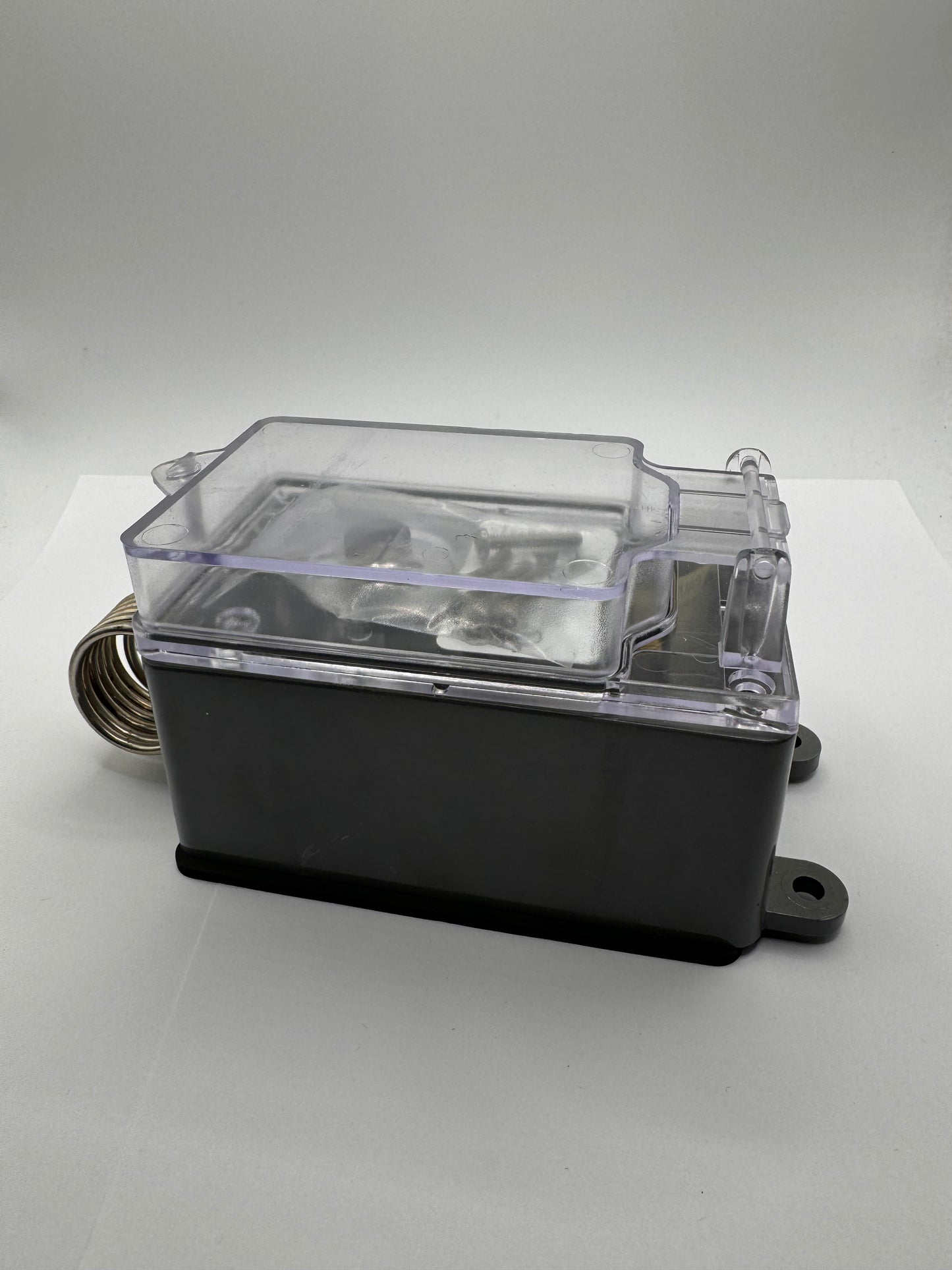 Line Voltage Thermostat